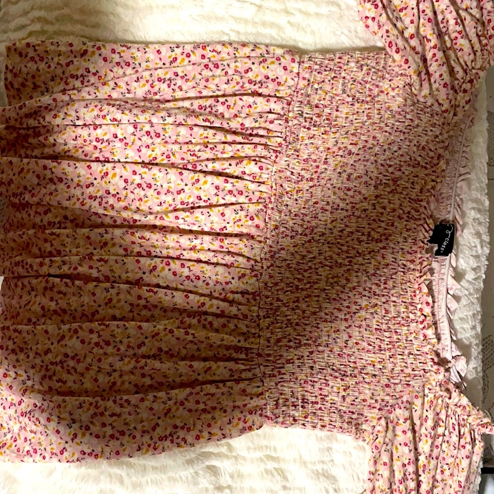 off the shoulder stretchy shirt